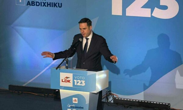 Abdixhiku i premton Obiliqit: 5 miliardë euro investime dhe central të ri me gaz