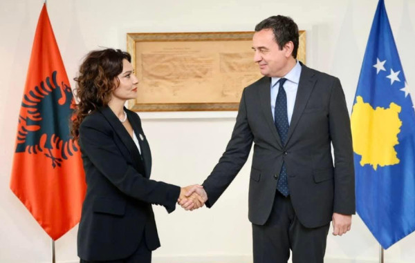 Spiropali uron Kurtin: Shqipëria dhe Kosova ecin së bashku në rrugën Evropiane