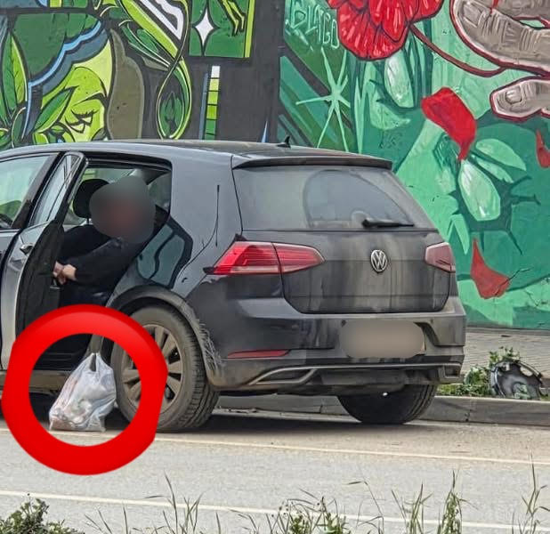 Hodhi mbeturina në rrugë nga vetura, gjobitet një person në Prishtinë