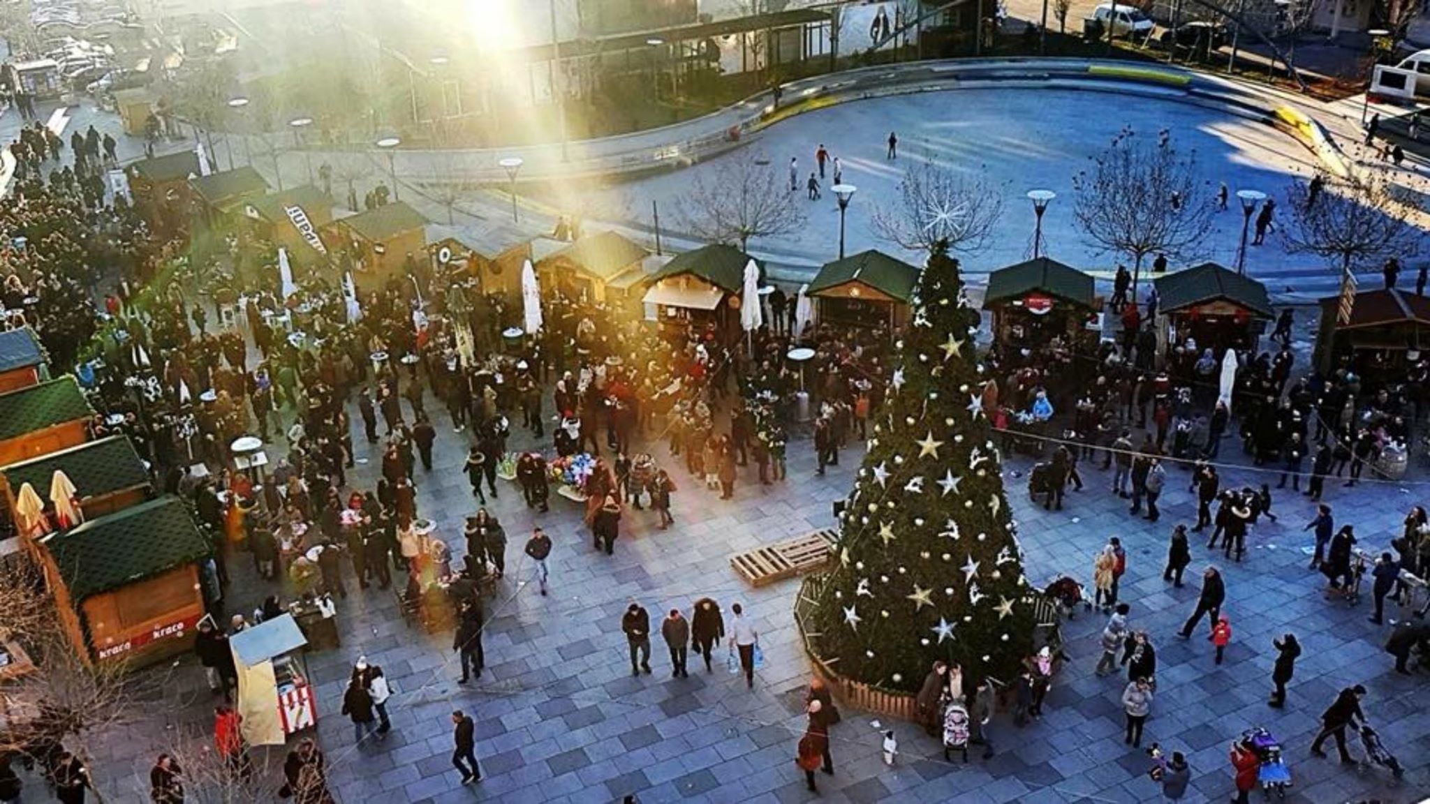 Kryeqyteti sonte i ndez dritat e fundvitit