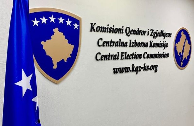 KQZ: Nga pasdita e shtunës deri në mesnatë janë numëruar 19 kuti nga votimi me postë