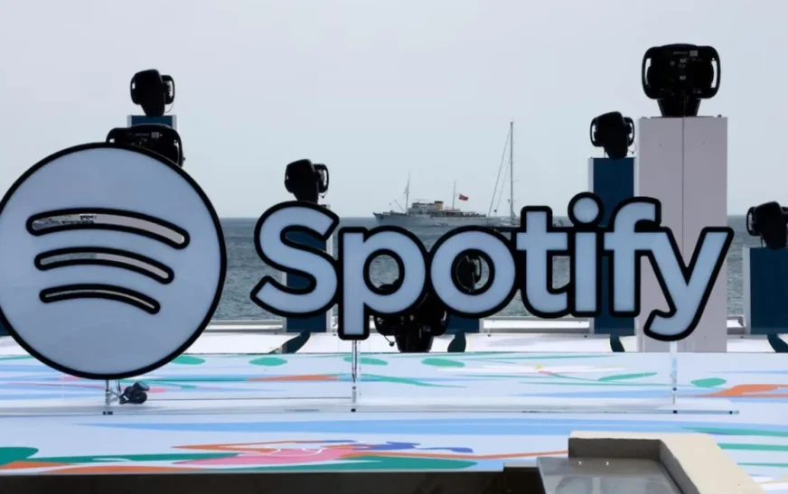 Spotify ua lehtëson krijuesve fitimet, zbulon 10 miliardë dollarë shpenzime për podkaste