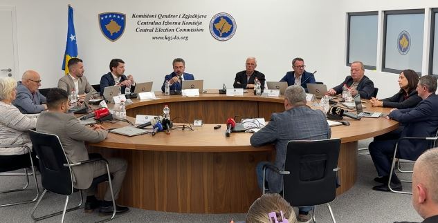 (VIDEO) Si i bashkoi Rinumërimi të gjitha partitë politike në KQZ? LVV, PDK, LDK dhe AAK mbështetën Rinumërimin