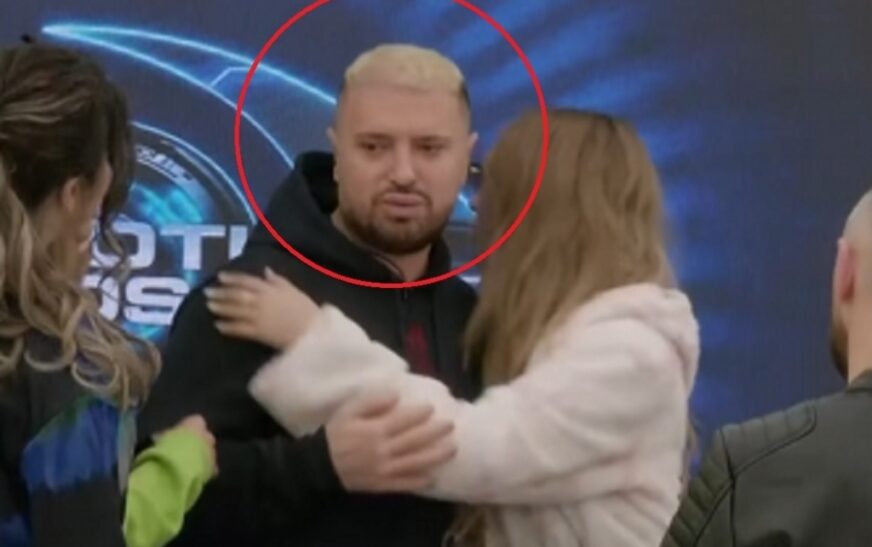 Momenti kur Labi e kupton vdekjen e gjyshit