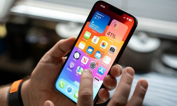 aplikacionet-e-njohura-te-iphone-it-po-ju-pergjojne-–-ja-cilat-jane-me-te-keqijat
