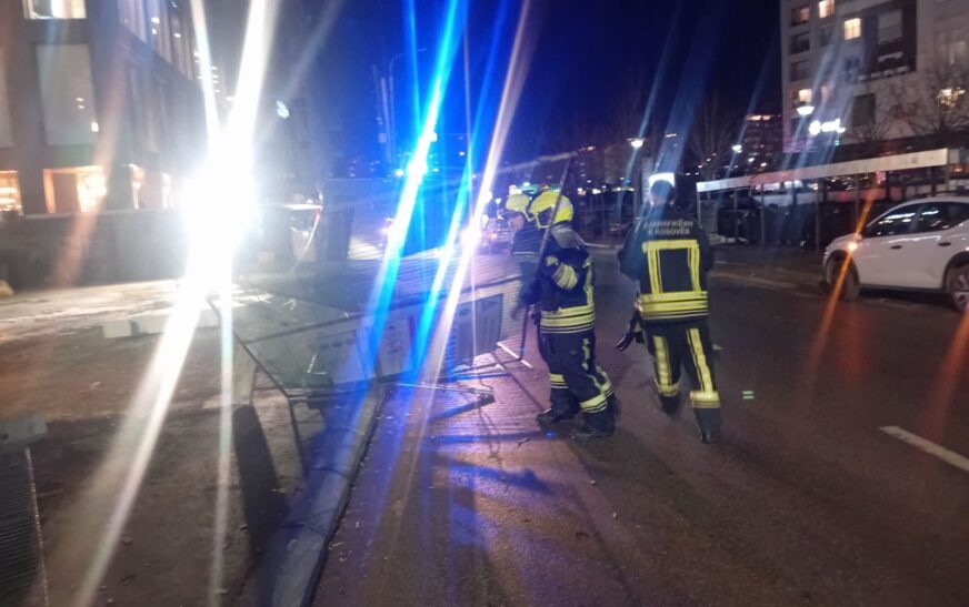 Erërat e forta shkaktojnë dëme materiale, në Prishtinë