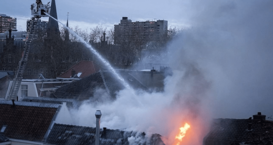 Zjarr i madh në Utrecht të Holandës, katër të lënduar
