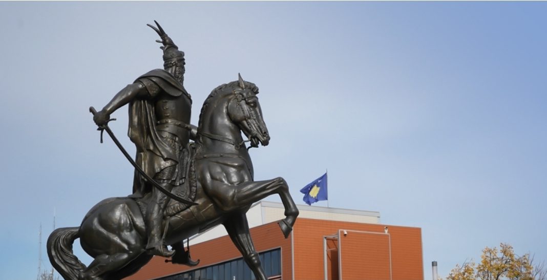 Skënderbeu përjetë në histori: 558 vjet nga vdekja e heroit kombëtar