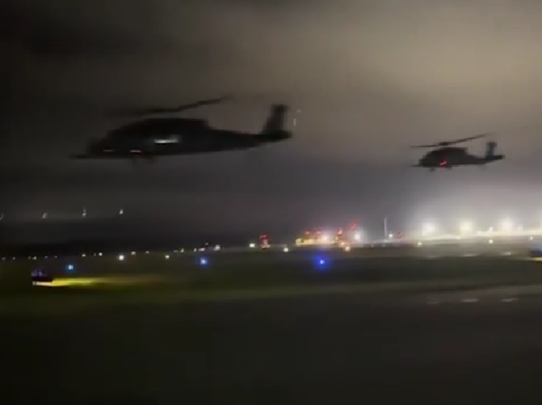 Dalin pamjet e para nga operacioni në Venezuelë: Helikopterë Black Hawk mbi Karakas