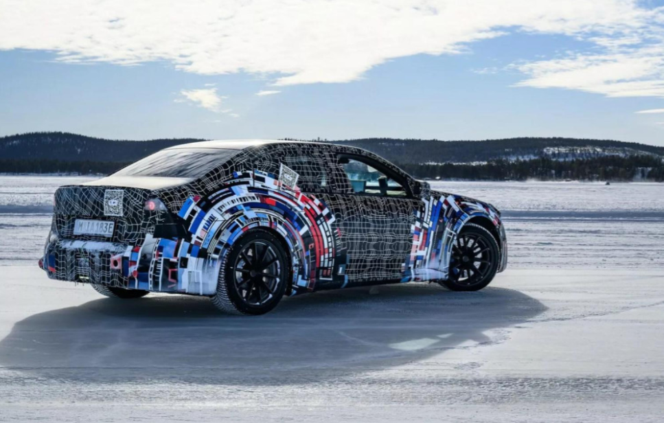 BMW-ja njofton M3-shin e parë elektrik, do të ketë katër motorë