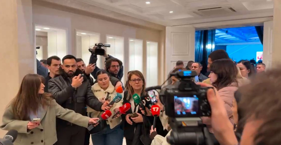 Hykmete Bajrami reagon pasi Abdixhiku u konfirmua kryetar i LDK-së