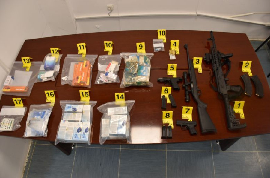 Policia tregon se çka gjeti te Arianit Sllamniku pas arrestimit të tij