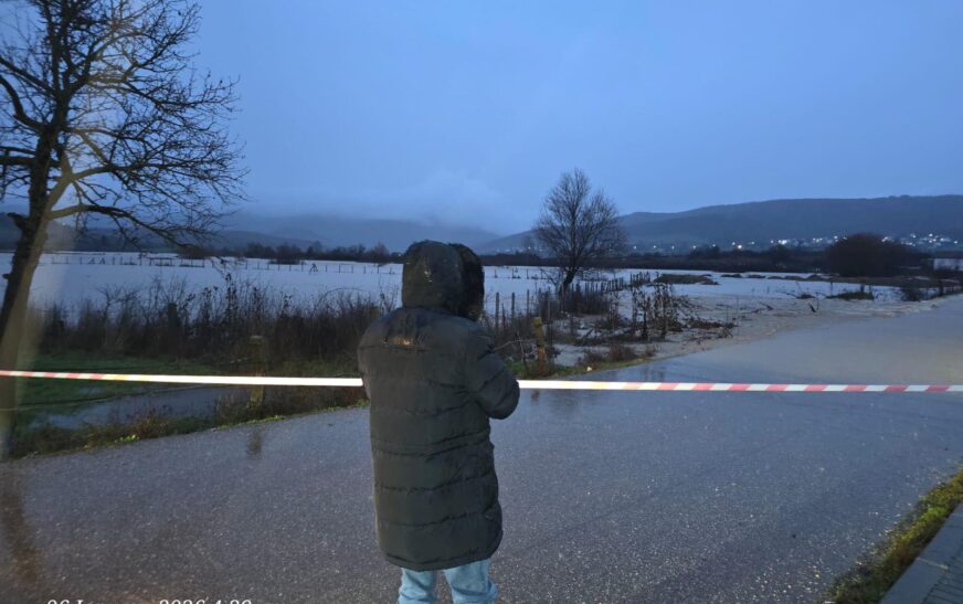 Lladrovci: Lehtësohet për qarkullim rruga Drenas-Komoran, por kujdes