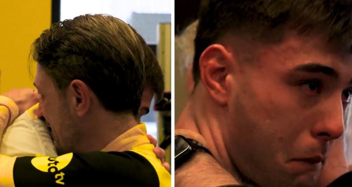 Me lot në sy, mbrojtësi argjentinas përshëndetet me futbollistët e Dortmundit