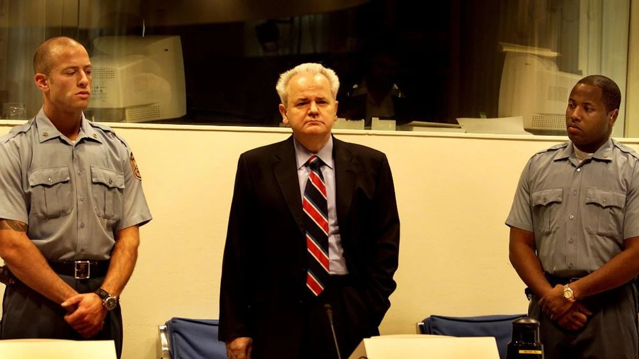 Pesë gjeneralë serbë u dënuan veç 89 vjet për krimet në Kosovë, për 4 komandantë të UÇK-së kërkohen 180