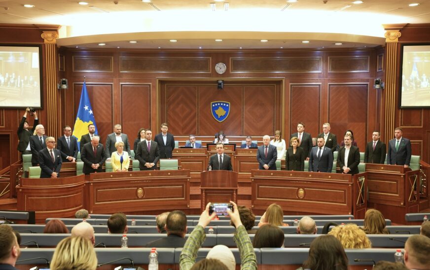 Gati një orë vonesë, nis seanca e Kuvendit të Kosovës