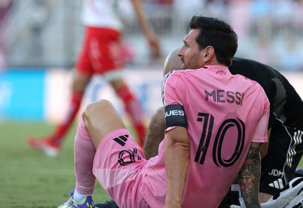 Lëndohet Messi, a po e rrezikon botërorin?