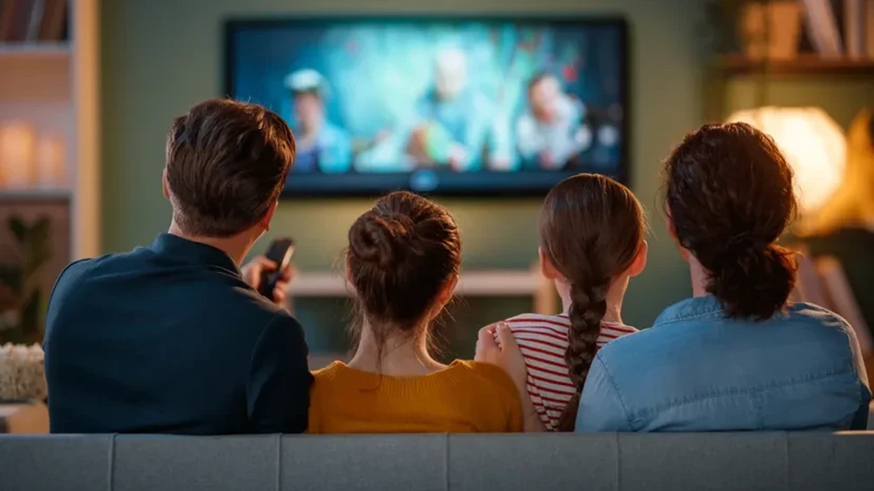 Pse filmat në televizorin tuaj të ri 4K duken jo natyralë – fikeni këtë opsion