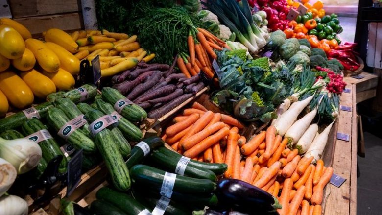 Vezët 40%, limoni 32%, patatet 23%: Shporta e përditshme kosovare gjithnjë e më e kushtueshme