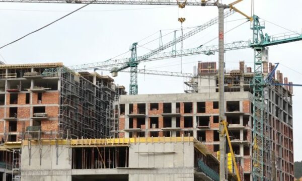 Rritet kostoja e ndërtimit në Kosovë: Energjia dhe pagat, faktorët kryesorë të shtrenjtimit