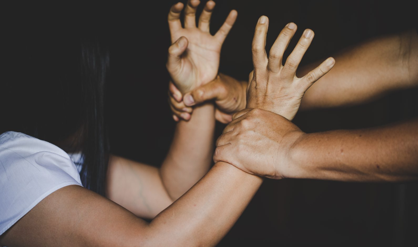 Sulm seksual në Fushë Kosovë, arrestohet 19-vjeçari që u denoncua nga një vajzë e mitur