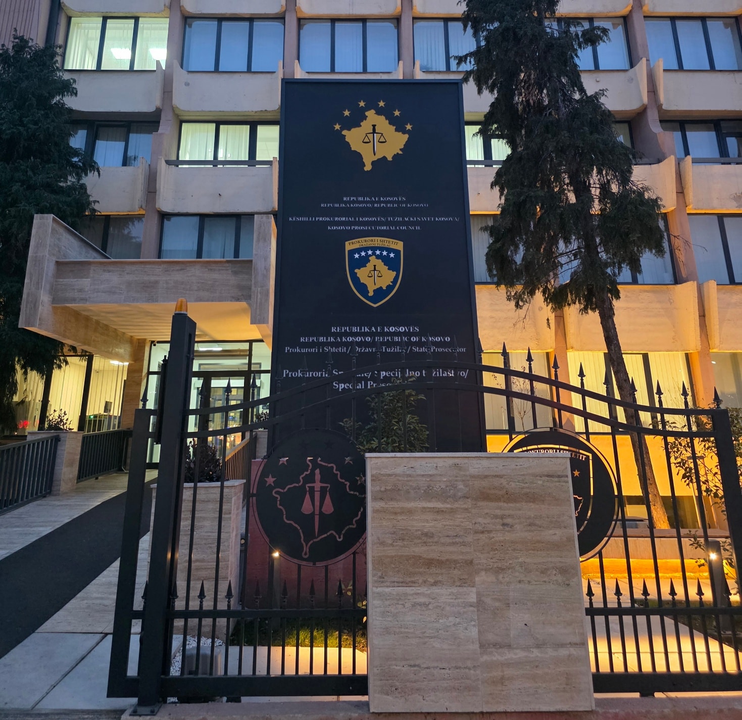 Arrestohet një person në Prishtinë, dyshohet për ndihmë në dhënie të ryshfetit