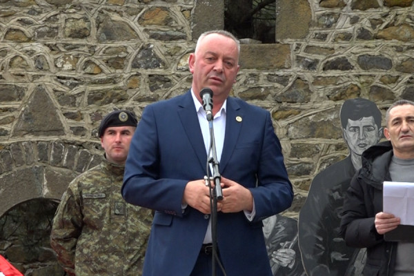 Rivarrimi i Agron Gjocajt rikthen kujtesën e luftës, Ramosaj: Dëshmorët meritojnë nderim e respekt të përhershëm