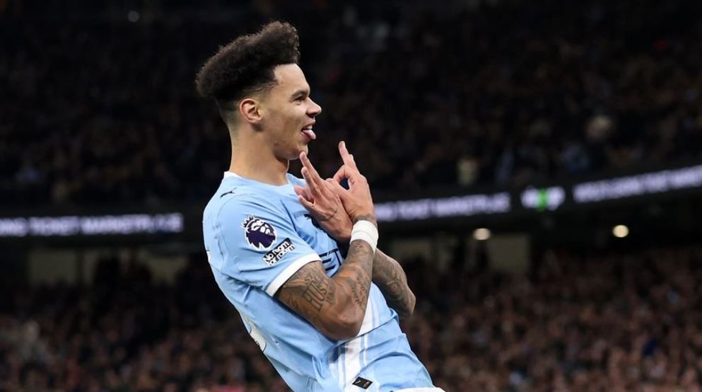 City i afrohet Arsenalit, e mposht Newcastlen