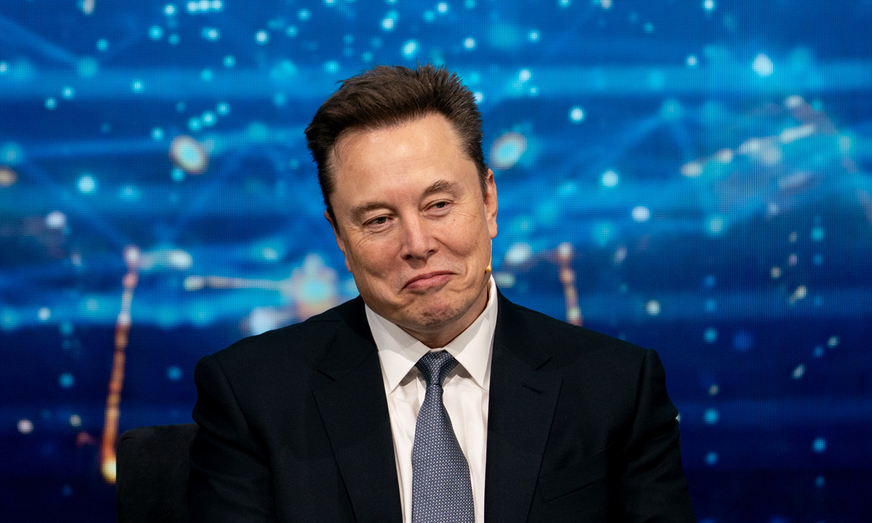 Musk heq fokusin nga Marsi, kthen sytë nga Hëna: Plani ambicioz për një qytet hënor