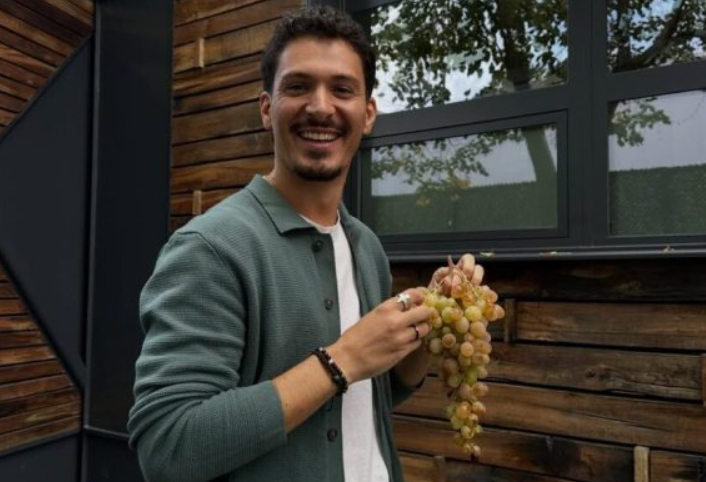 Moderatori Lindrit Zogaj pëson paralizë faciale, largohet përkohësisht nga ekrani