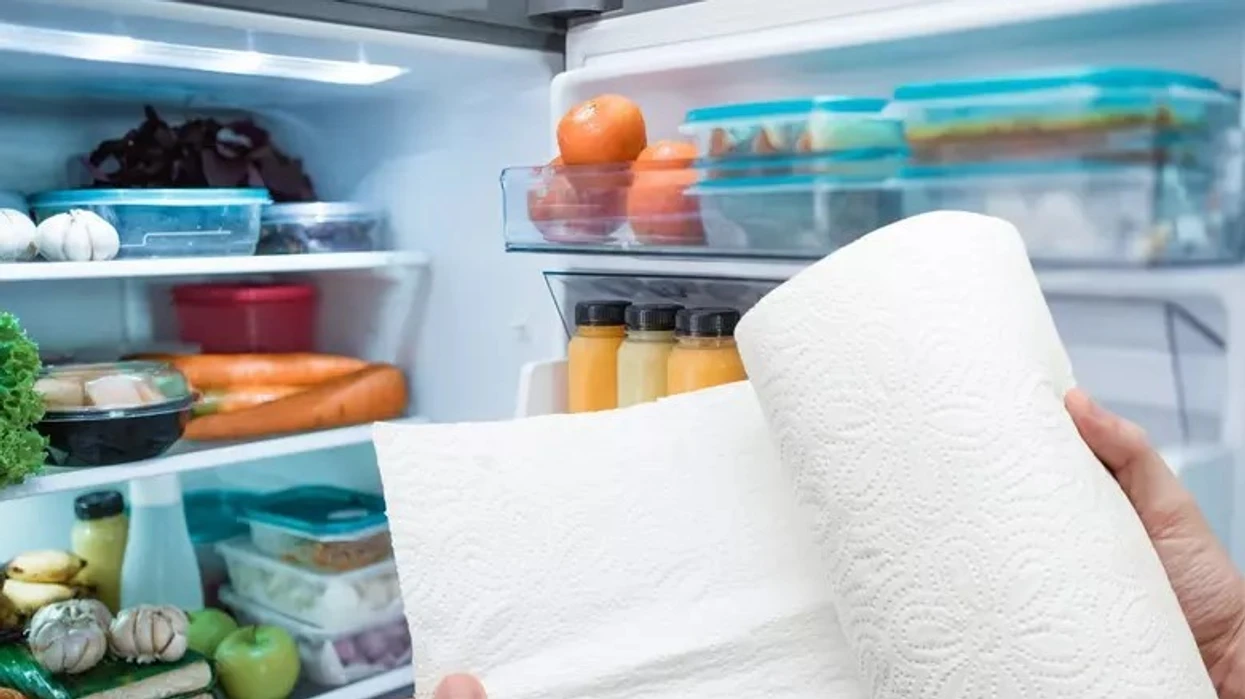 Pak kush e di pse duhet të vendosni letër kuzhine nën mish në frigorifer