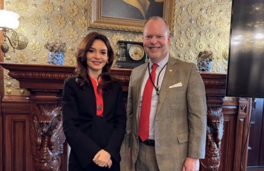 Elisa Spiropali pritet në Shtëpinë e Bardhë