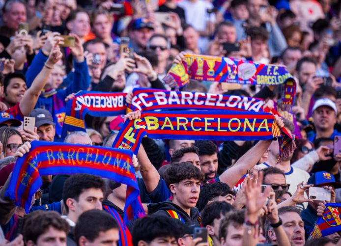 Shkaku i tifozëve, Barcelona gjobitet nga UEFA-ja