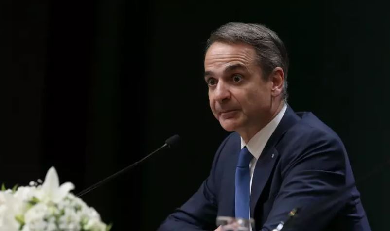 Greqia rrit pagën minimale në 920 euro