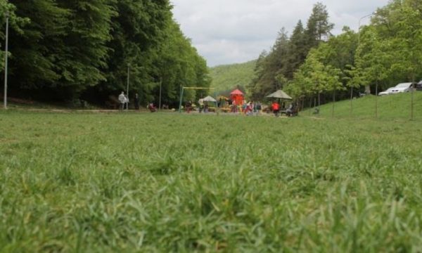 Shteti ia mbledh betë ndërtimeve në Gërmi