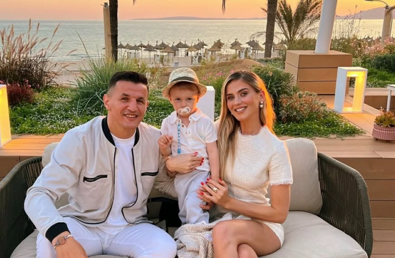 Robin Krasniqi publikon këtë foto me gruan e tij, detaji që mori vëmendjen