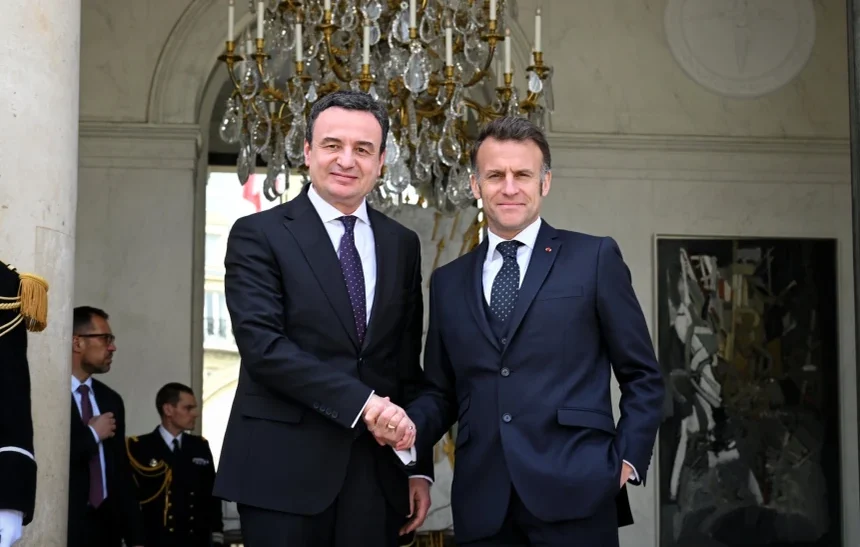 Kurti takohet me Macron në Pallatin Elize, flasin për integrimin evropian dhe sigurinë e Kosovës