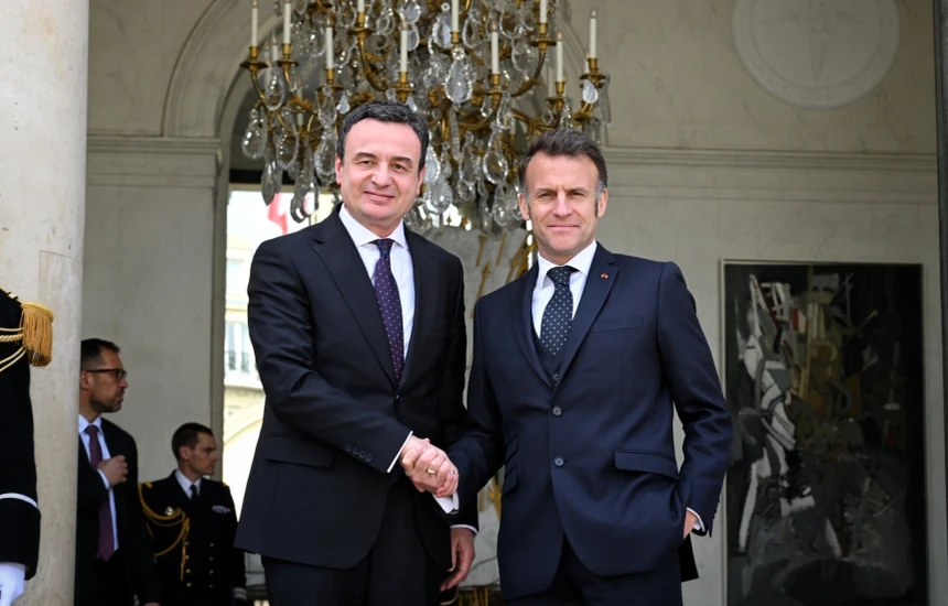 Kurti takohet me Macron në Pallatin Elize, flasin për integrimin evropian dhe sigurinë e Kosovës