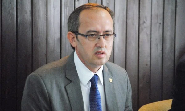 3 miliardë euro investime kapitale për katër vjet, Hoti: Ku shkuan ato para?