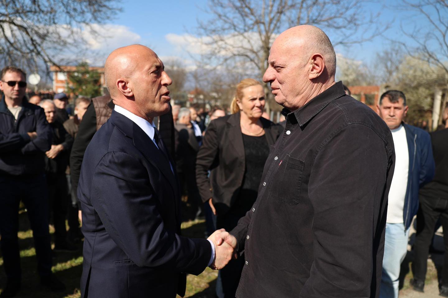 Ramush Haradinaj në varrimin e nipit të Agim Çekut