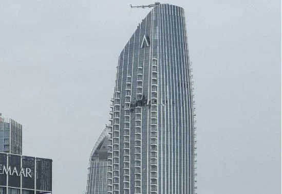 Ambasada në Abu Dhabi u kërkon kosovarëve të mos shpërndajnë pamje të incidenteve me raketa e dronë në UAE