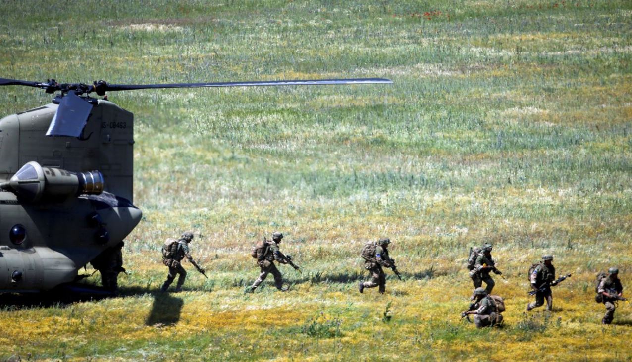 Mbretëria e Bashkuar paralajmëron: NATO duhet të përgatitet pa ShBA