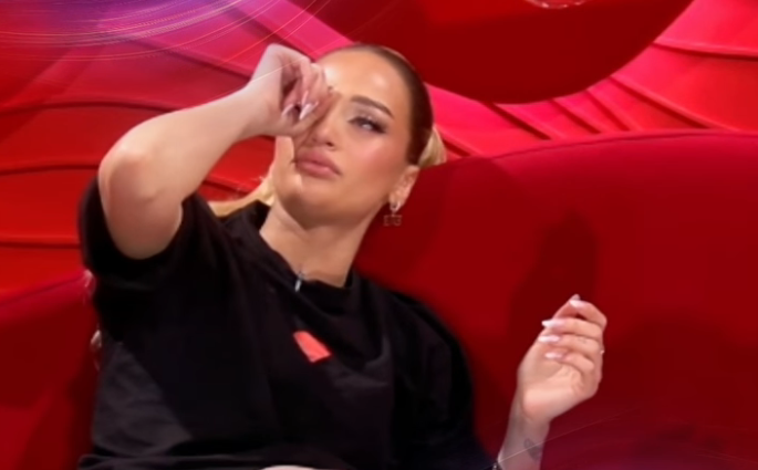 “Si njeri pa njeri”, Selin e përlotur pas largimit të Gimbos