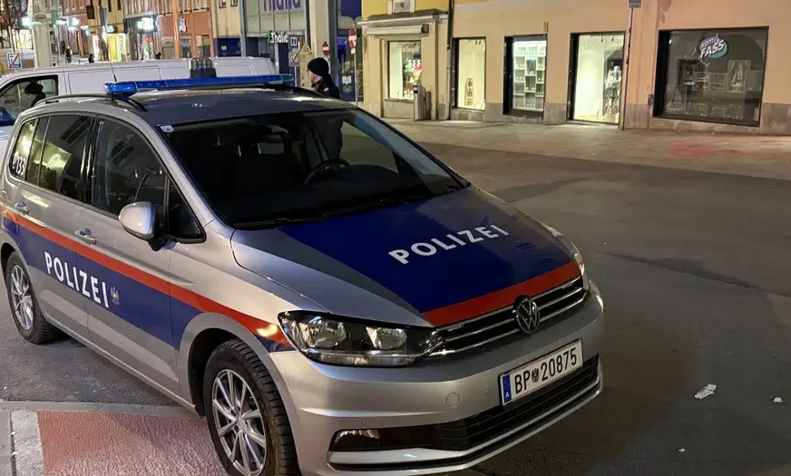 Trupat e tre viktimave nga rasti tragjik në Austri nisen për në Kosovë