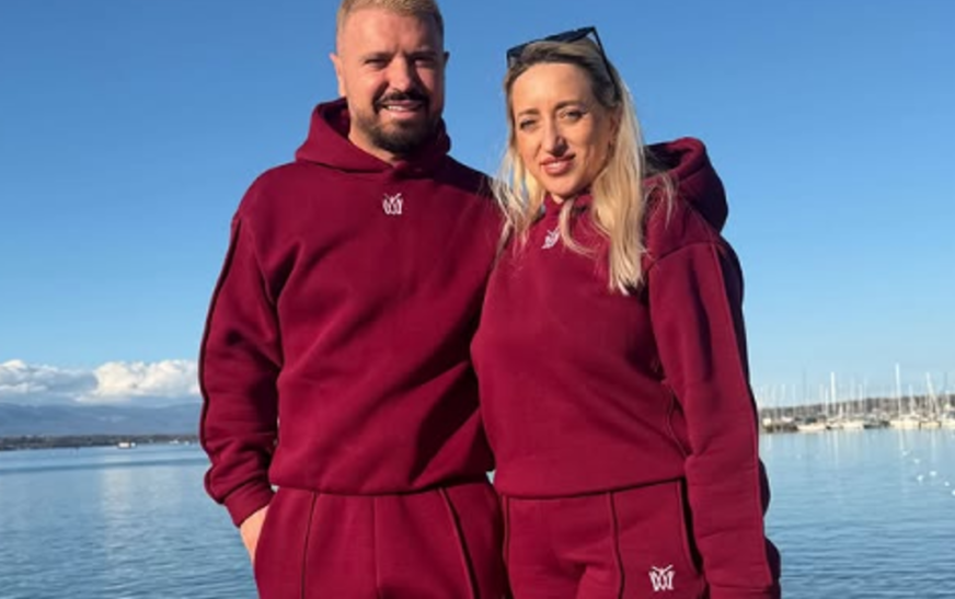 Labi shijon pushimet me bashkëshorten: “Kur je me personin e duhur, çdo vend bëhet parajsë”