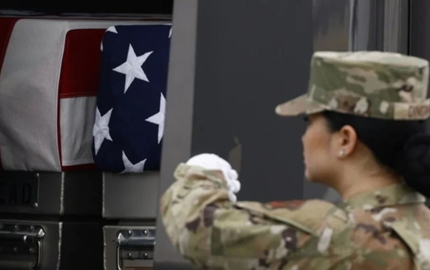 Konfirmohet vdekja e ushtarit të shtatë amerikan në luftën me Iranin