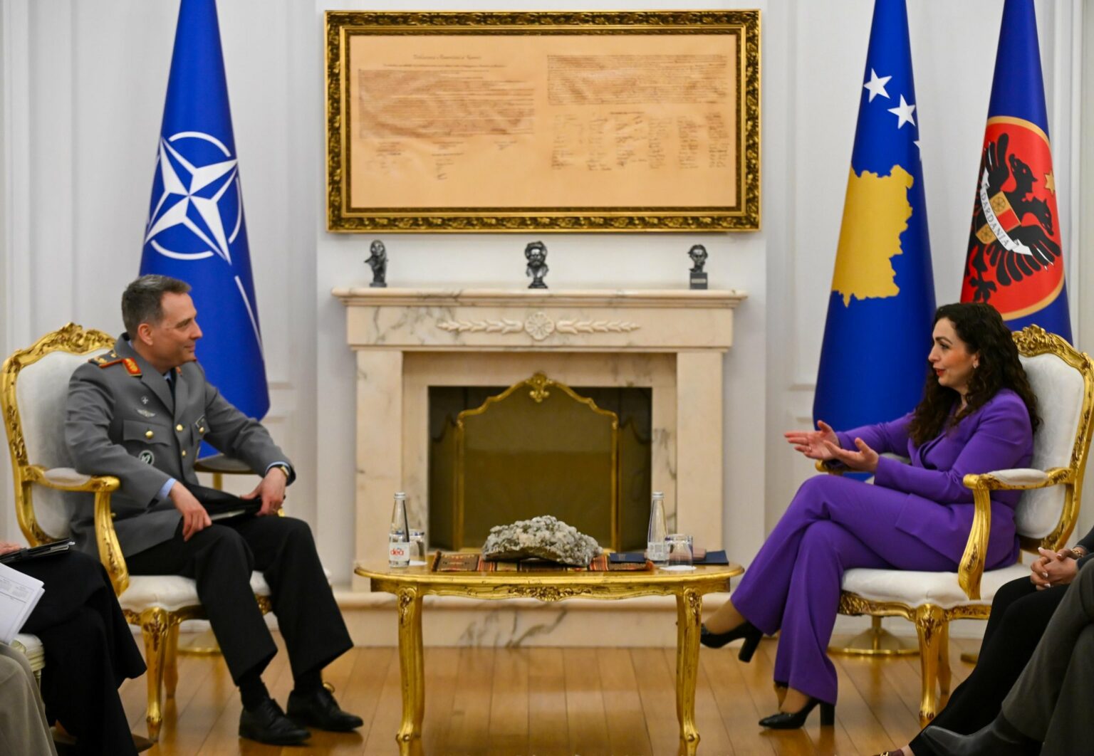 Osmani takon përfaqësuesit e NATO-s, vlerëson rolin e NALT-it për FSK-në