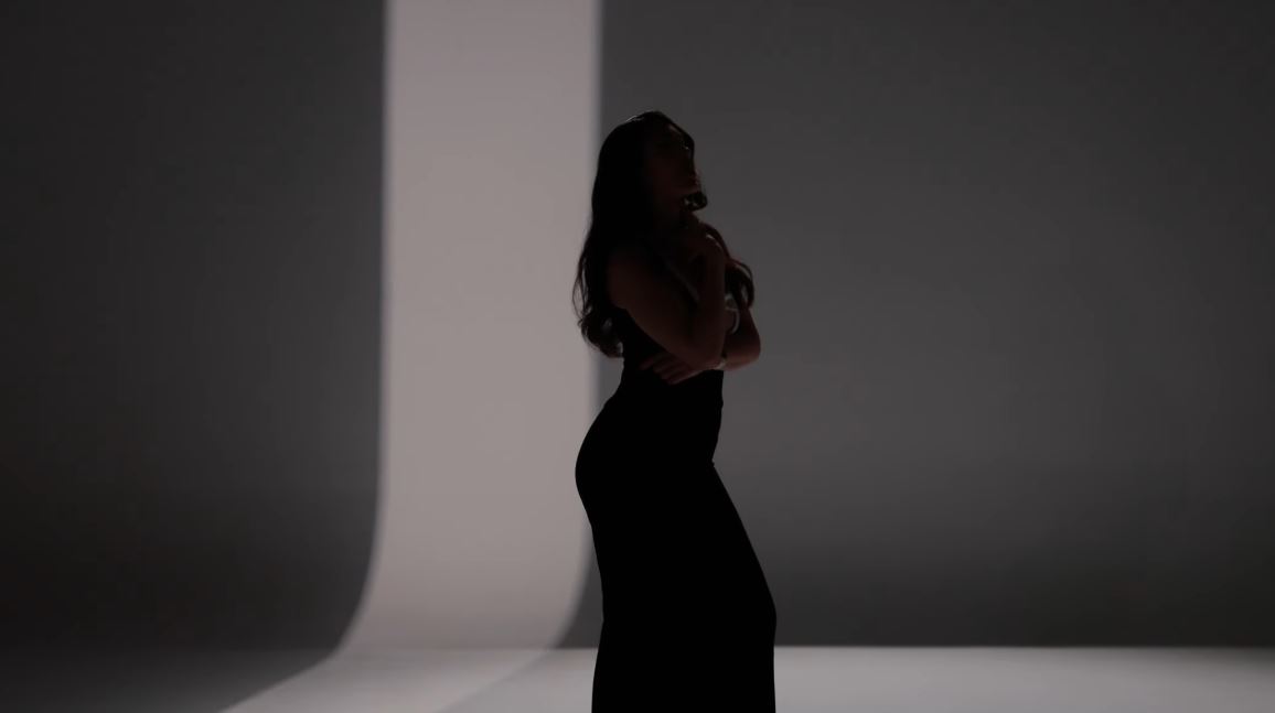 Luiz Ejlli dhe Nora Istrefi publikojnë këngën “Rrushi im” (VIDEO)