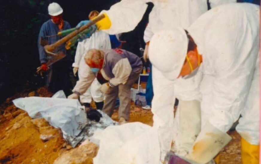 27 vjet nga Masakra e Kotlinës, Kurti kërkon drejtësi për martirët