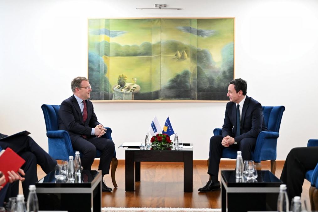 Kurti priti në takim komisionerin e Lartë të OSBE-së, ja çka u bisedua